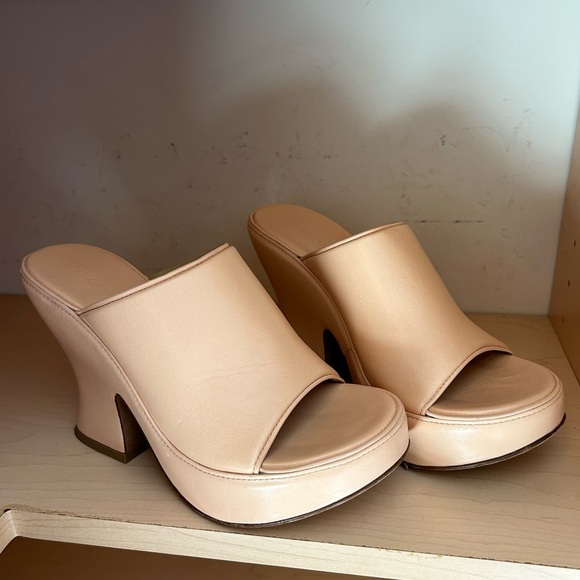 Bottega Veneta platform leather heels - Picture 1 of 6